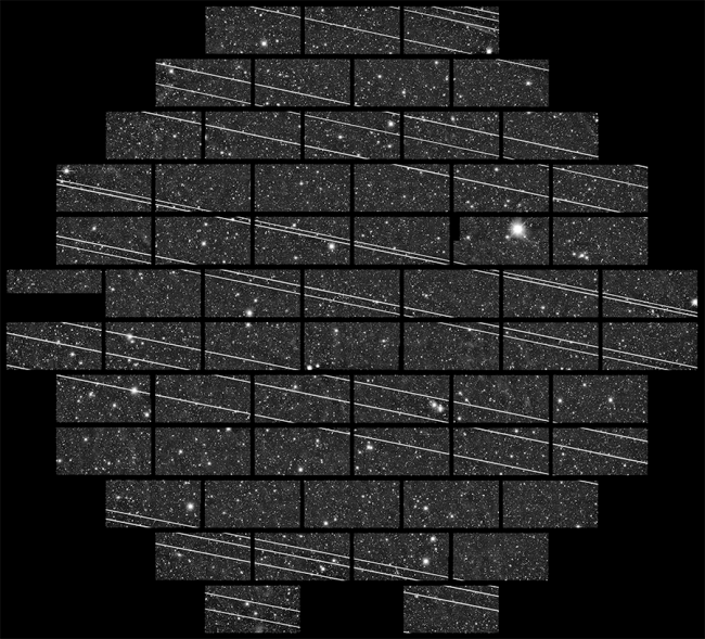 显示信号污染的综合望远镜照片从卫星