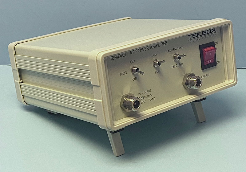 Tekbox TBMDA3射频放大器的照片